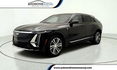 2025 Cadillac Lyriq Luxury 1