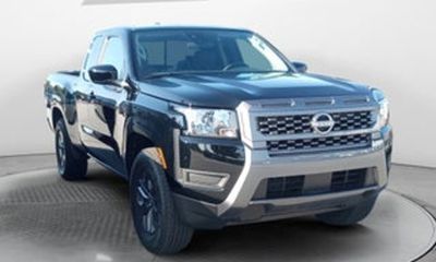 2025 Nissan Frontier SV