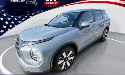 2026 Mitsubishi Outlander SE Trail Edition