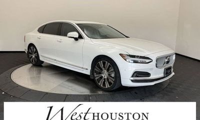 2023 Volvo S90 Plus Bright With