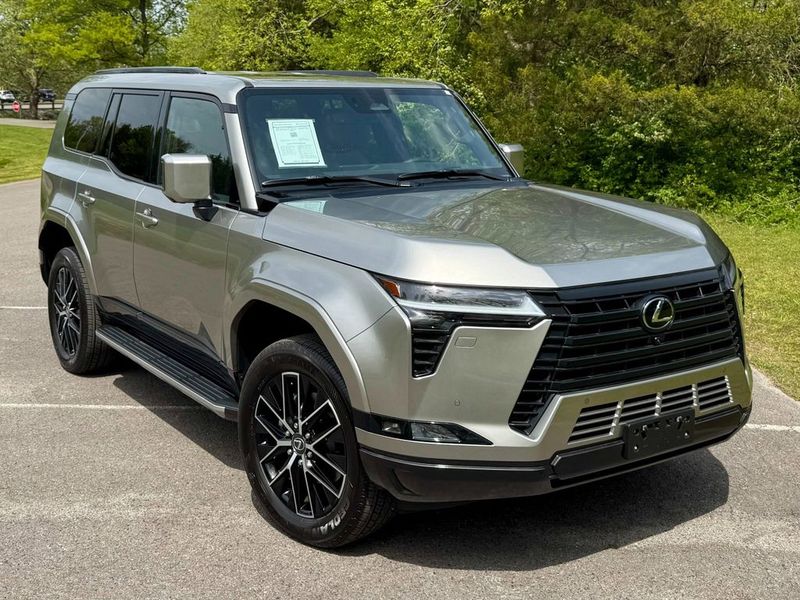 2025 Lexus GX — a typically priced live listing