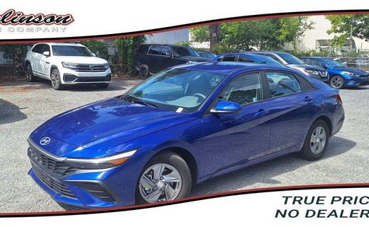 2024 Hyundai Elantra SE