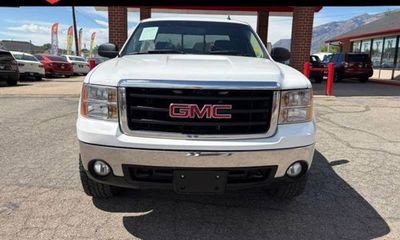 2011 GMC Sierra SLE