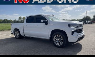 2024 Chevrolet Silverado RST
