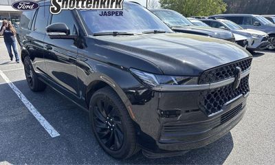2025 Lincoln Navigator Reserve