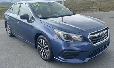 2019 Subaru Legacy Premium ES
