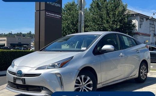 2020 Toyota Prius LE