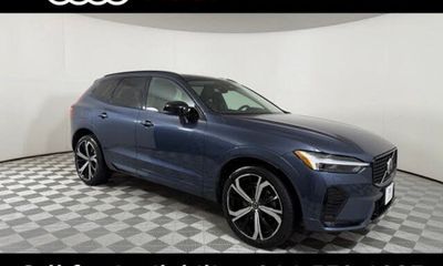 2023 Volvo XC60 Ultimate Dark
