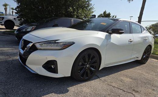 2020 Nissan Maxima SR