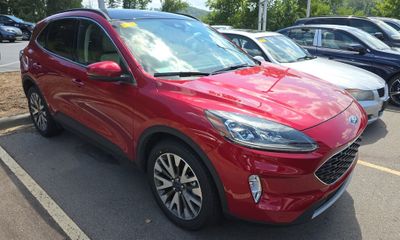2020 Ford Escape Titanium