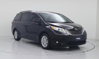 2017 Toyota Sienna LTD Premium XLE