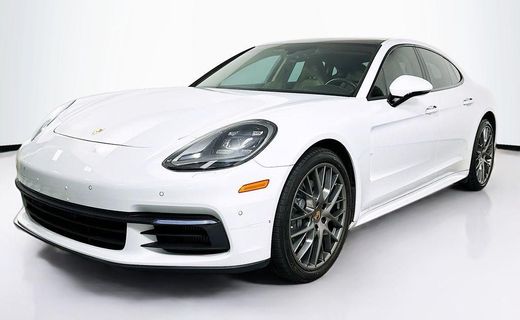 2018 Porsche Panamera 4S