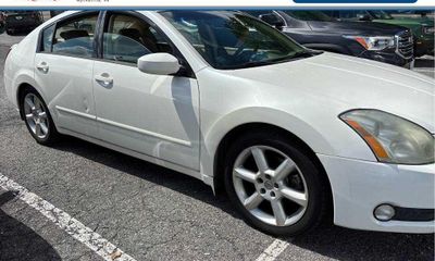 2004 Nissan Maxima 35 SE