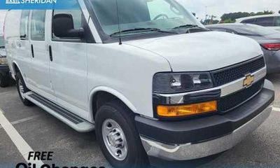 2025 Chevrolet Express 2500