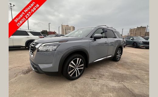 2023 Nissan Pathfinder Platinum