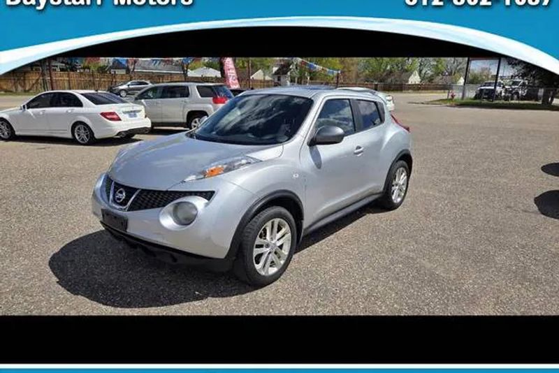 2013 Nissan JUKE — a typically priced live listing