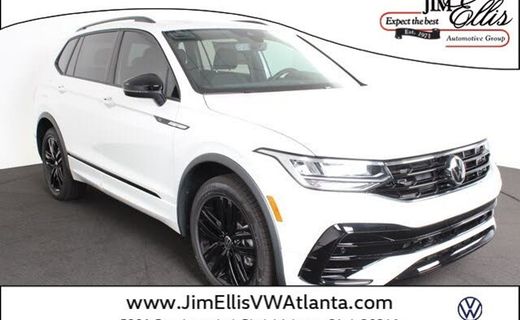 2022 Volkswagen Tiguan SE Black