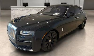 2023 Rolls-Royce Ghost