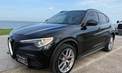 2018 Alfa Romeo Stelvio TI Sport
