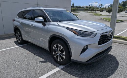 2021 Toyota Highlander XLE