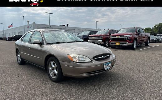 2002 Ford Taurus SE