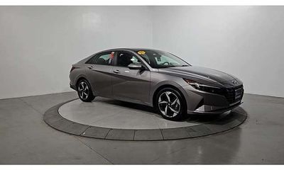 2023 Hyundai Elantra SEL