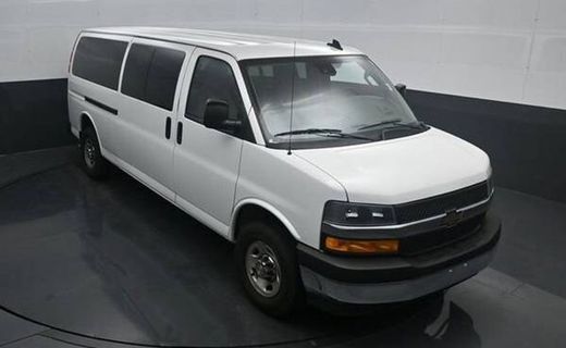 2024 Chevrolet Express LT EXT