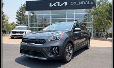 2022 Kia Niro EX Premium