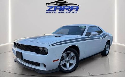 2013 Dodge Challenger Base