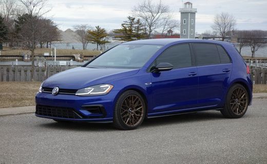 2018 Volkswagen Golf R Base