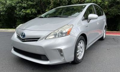 2014 Toyota Prius V Three