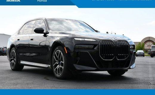 2025 BMW 740I