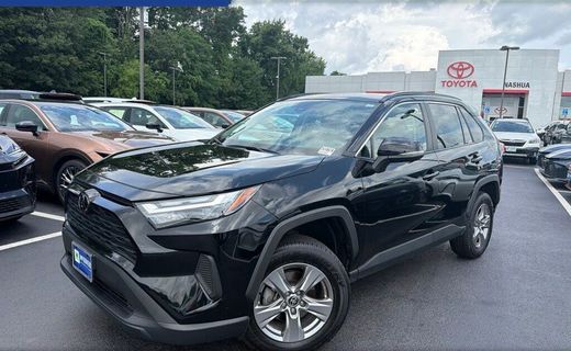 2024 Toyota RAV4 XLE