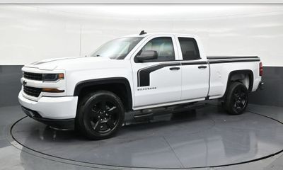 2018 Chevrolet Silverado Custom