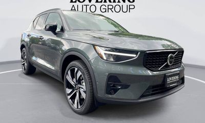 2026 Volvo XC40 Plus Dark