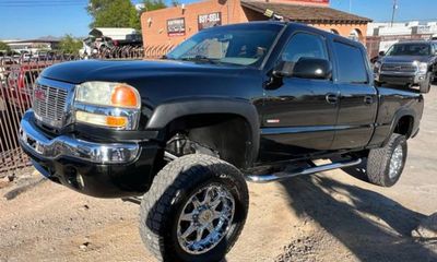 2004 GMC Sierra SLT