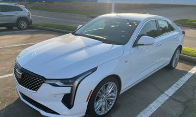 2026 Cadillac CT4 Premium Luxury