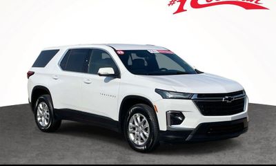 2023 Chevrolet Traverse LS