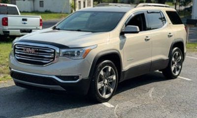 2017 GMC Acadia SLT 2