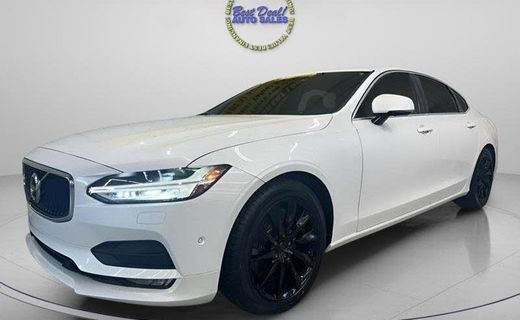 2018 Volvo S90 Momentum