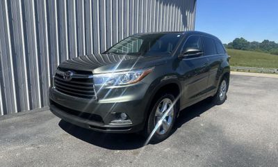 2014 Toyota Highlander Base