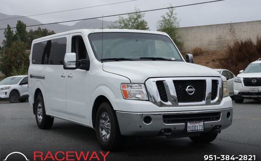 2016 Nissan NV 3500 HD SL