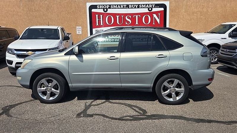 2004 Lexus RX — a typically priced live listing