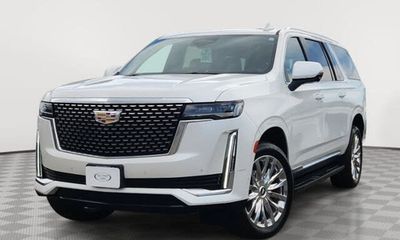 2024 Cadillac Escalade ESV Premium Luxury