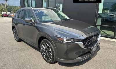 2022 Mazda CX-5 Premium Package