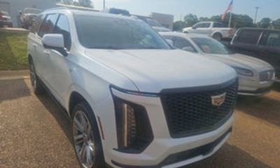 2025 Cadillac Escalade Sport Touring PKG