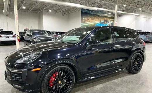 2017 Porsche Cayenne GTS