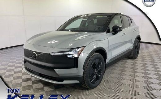 2026 Volvo EX30 CC Ultra