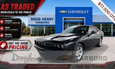 2015 Dodge Challenger SXT Plus