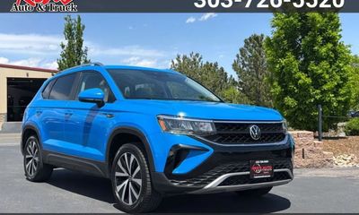 2022 Volkswagen Taos 4Motion SE